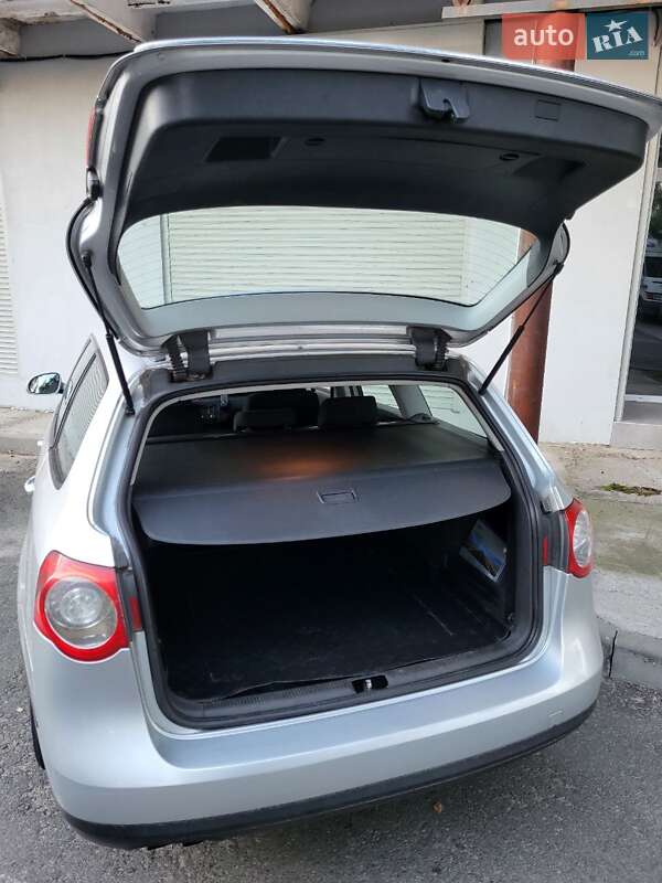 Универсал Volkswagen Passat 2005 в Киеве фото 8 Универсал Volkswagen Passat 2005 в Киеве