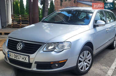 Универсал Volkswagen Passat 2005 в Киеве