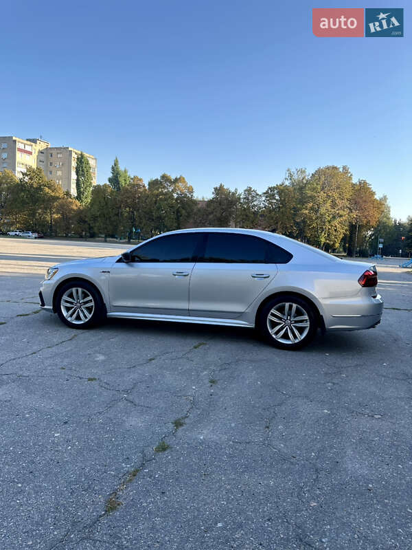 Седан Volkswagen Passat 2016 в Лозовой фото 5 Седан Volkswagen Passat 2016 в Лозовой