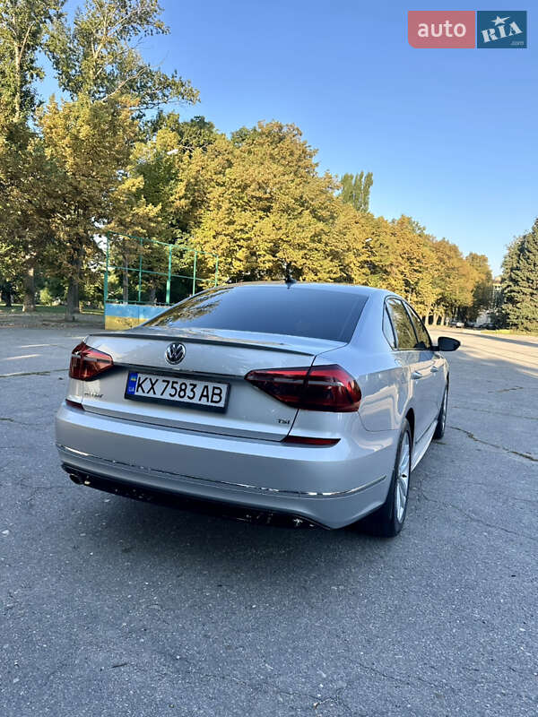 Седан Volkswagen Passat 2016 в Лозовой фото 10 Седан Volkswagen Passat 2016 в Лозовой