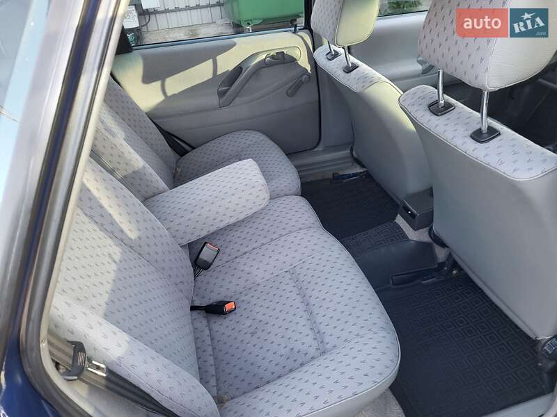 Седан Volkswagen Passat 1994 в Виннице