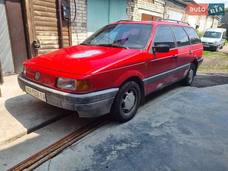 Универсал Volkswagen Passat 1992 в Умани
