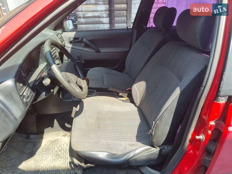 Универсал Volkswagen Passat 1992 в Умани