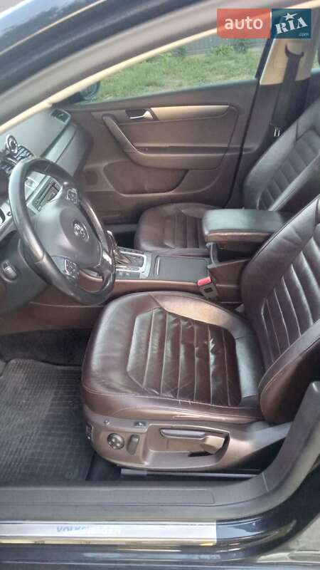Універсал Volkswagen Passat 2012 в Борисполі