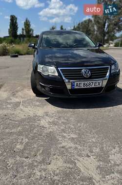 Седан Volkswagen Passat 2006 в Каменском