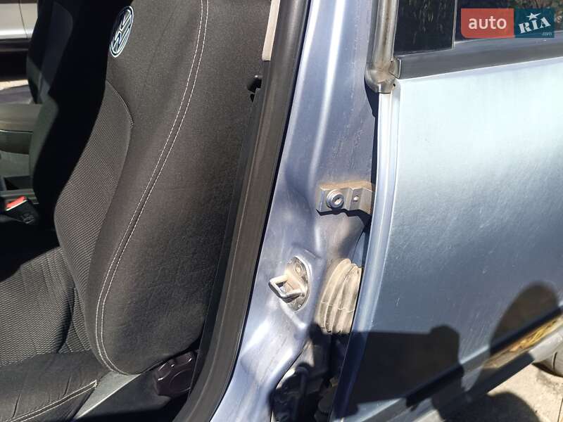 Седан Volkswagen Passat 2000 в Каменском