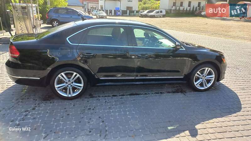 Седан Volkswagen Passat 2015 в Львове