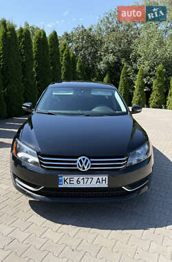 Седан Volkswagen Passat 2013 в Днепре