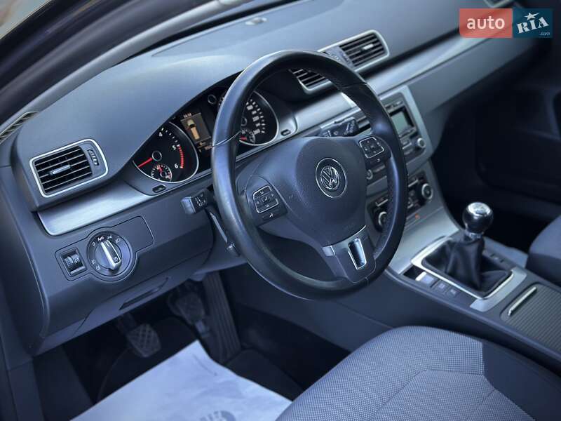 Универсал Volkswagen Passat 2011 в Сумах