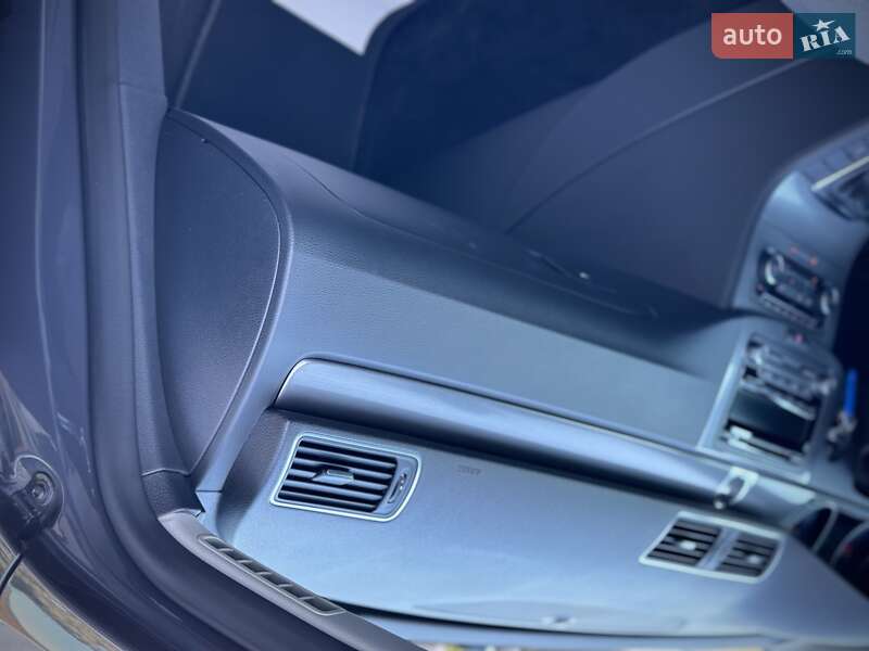 Универсал Volkswagen Passat 2011 в Сумах