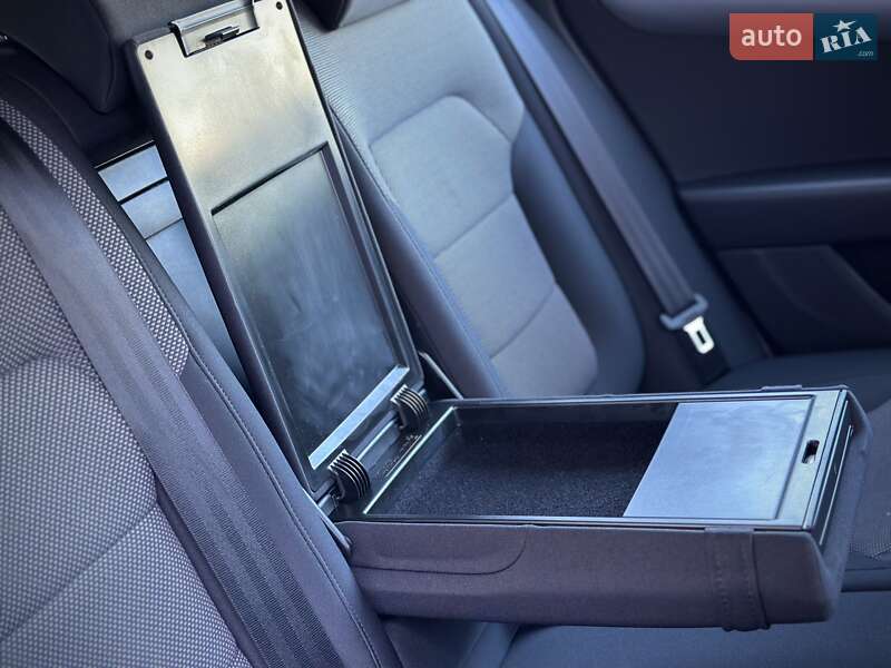 Универсал Volkswagen Passat 2011 в Сумах