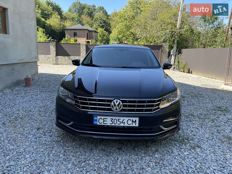 Седан Volkswagen Passat 2016 в Черновцах