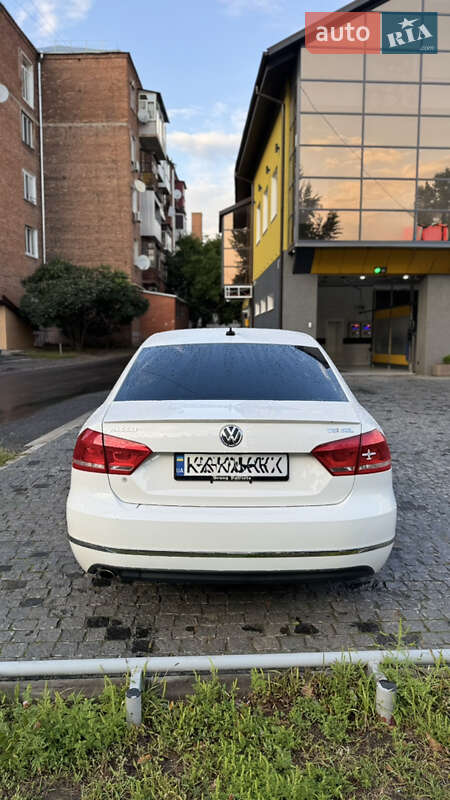 Седан Volkswagen Passat 2014 в Харькове