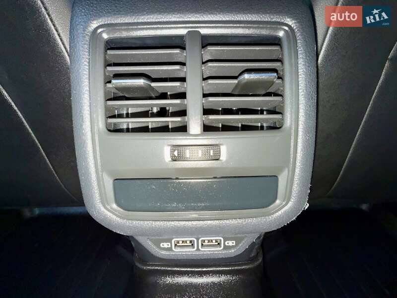 Седан Volkswagen Passat 2020 в Одессе