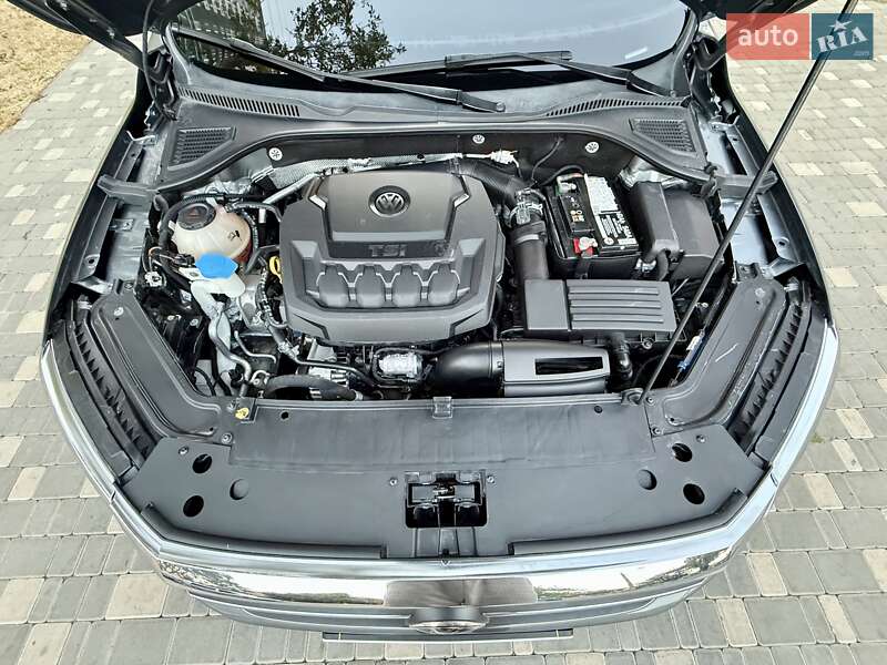 Седан Volkswagen Passat 2020 в Одессе