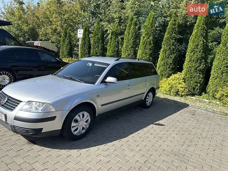 Універсал Volkswagen Passat 2001 в Рівному