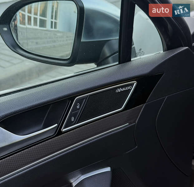 Универсал Volkswagen Passat 2017 в Житомире фото 29 Универсал Volkswagen Passat 2017 в Житомире