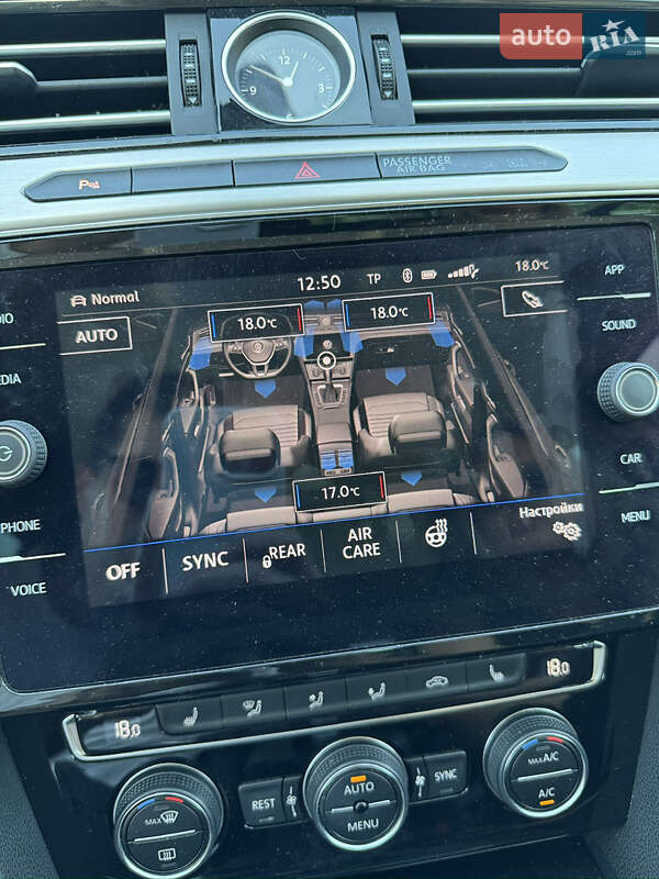 Универсал Volkswagen Passat 2018 в Киеве