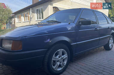 Седан Volkswagen Passat 1988 в Тернополе