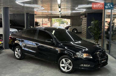 Седан Volkswagen Passat 2011 в Одесі