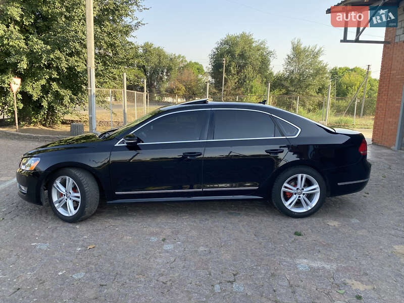 Седан Volkswagen Passat 2012 в Кривом Роге