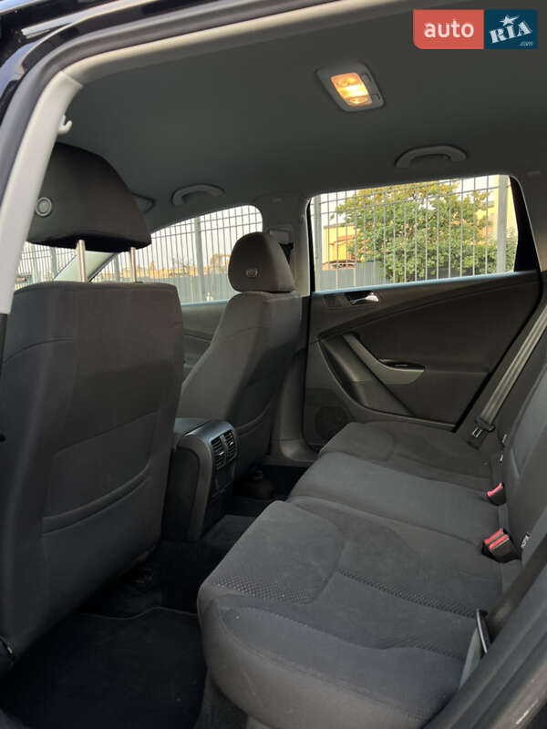 Універсал Volkswagen Passat 2008 в Києві фото 23 Універсал Volkswagen Passat 2008 в Києві