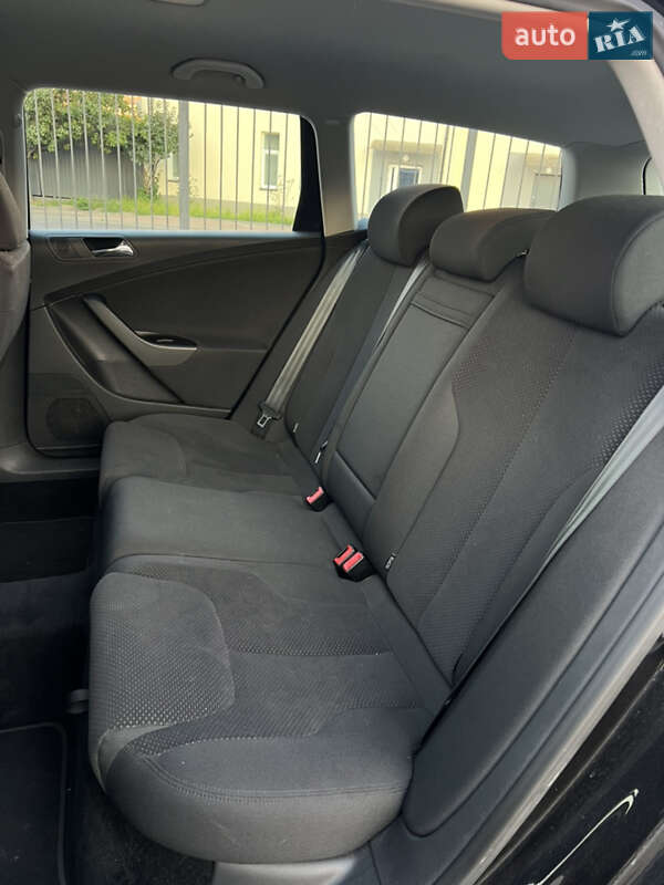 Універсал Volkswagen Passat 2008 в Києві фото 24 Універсал Volkswagen Passat 2008 в Києві
