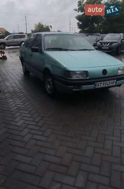 Седан Volkswagen Passat 1992 в Дрогобичі