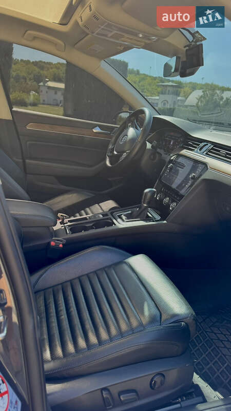 Седан Volkswagen Passat 2017 в Днепре фото 15 Седан Volkswagen Passat 2017 в Днепре