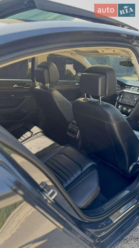Седан Volkswagen Passat 2017 в Днепре фото 23 Седан Volkswagen Passat 2017 в Днепре