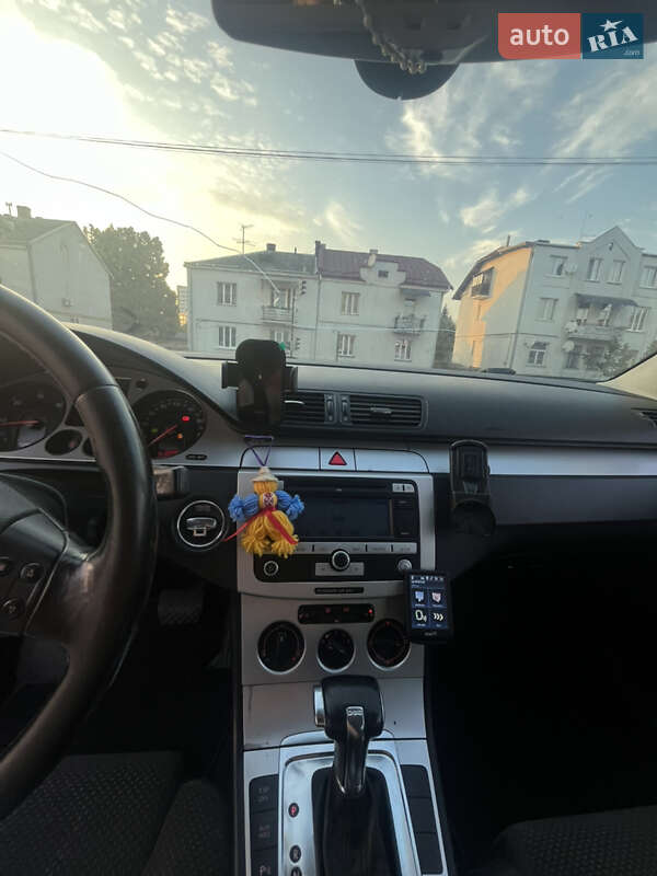 Універсал Volkswagen Passat 2008 в Львові