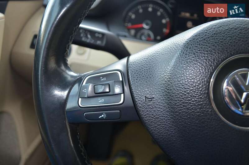Универсал Volkswagen Passat 2012 в Ковеле