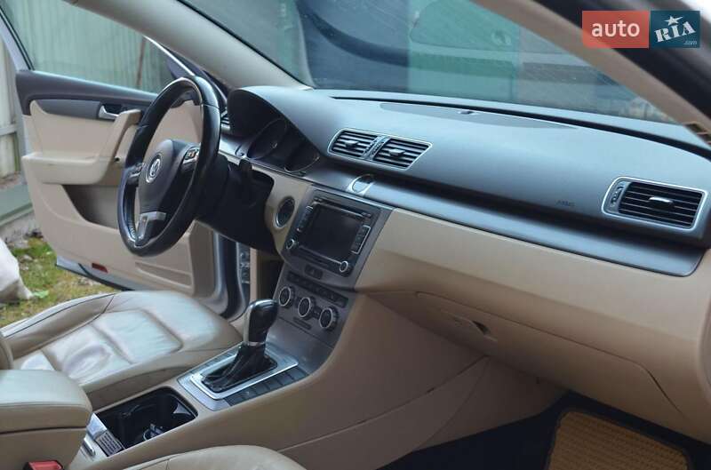 Универсал Volkswagen Passat 2012 в Ковеле