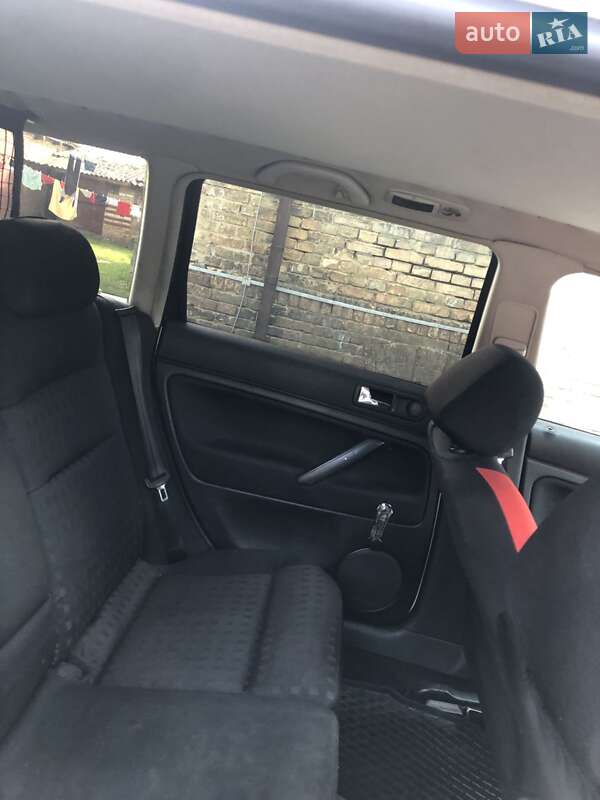 Универсал Volkswagen Passat 2000 в Ровно