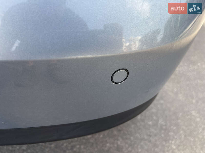 Универсал Volkswagen Passat 2008 в Киеве