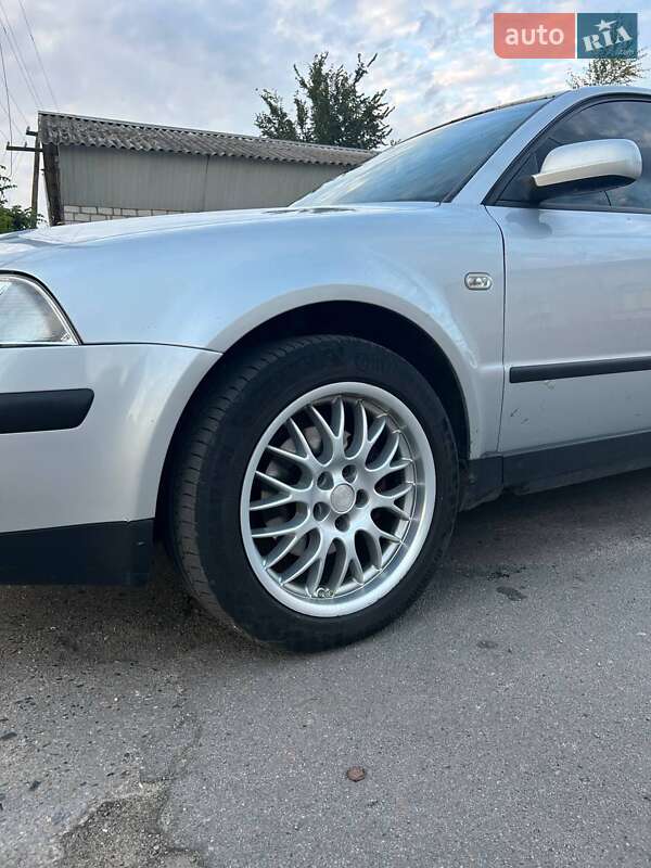 Седан Volkswagen Passat 2001 в Семенівці