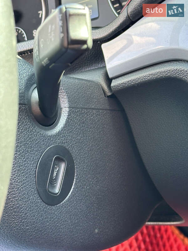 Седан Volkswagen Passat 2015 в Измаиле