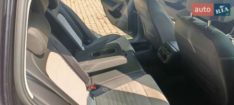 Универсал Volkswagen Passat 2018 в Львове фото 34 Универсал Volkswagen Passat 2018 в Львове