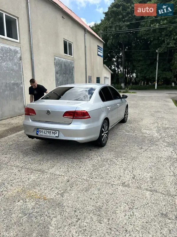 Volkswagen Passat 2013 VIN WVWZZZ3CZEP004099 фото оголошення 12 з 50