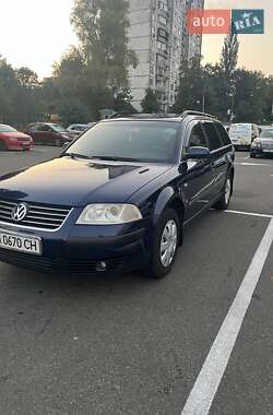 Универсал Volkswagen Passat 2002 в Киеве