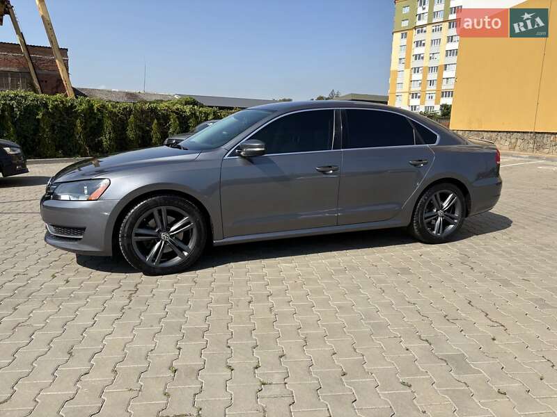 Седан Volkswagen Passat 2014 в Киеве