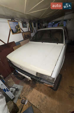 Універсал Volkswagen Passat 1986 в Києві