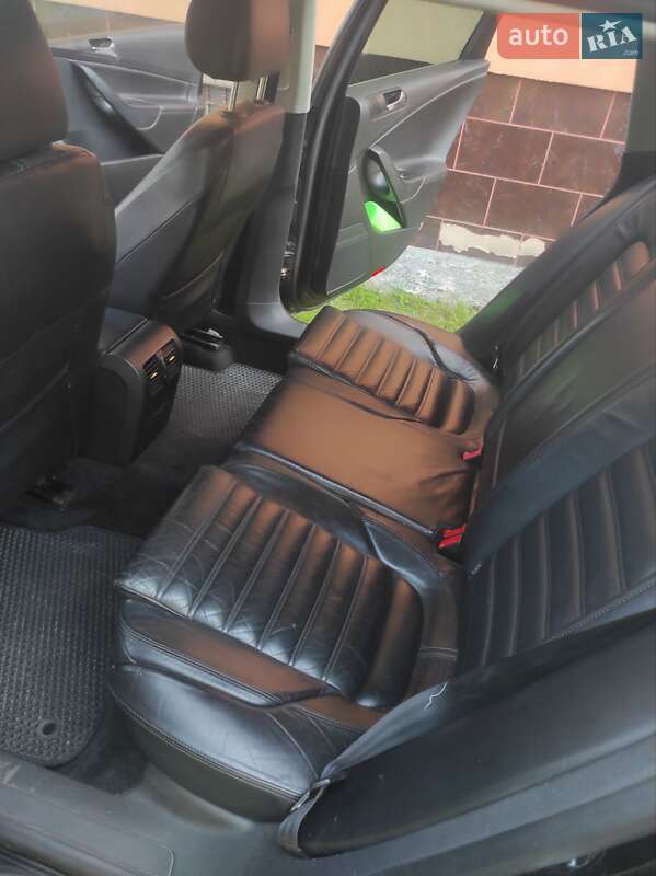 Універсал Volkswagen Passat 2006 в Славуті