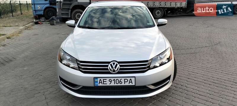 Седан Volkswagen Passat 2011 в Николаевке