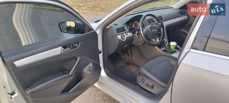 Седан Volkswagen Passat 2011 в Николаевке