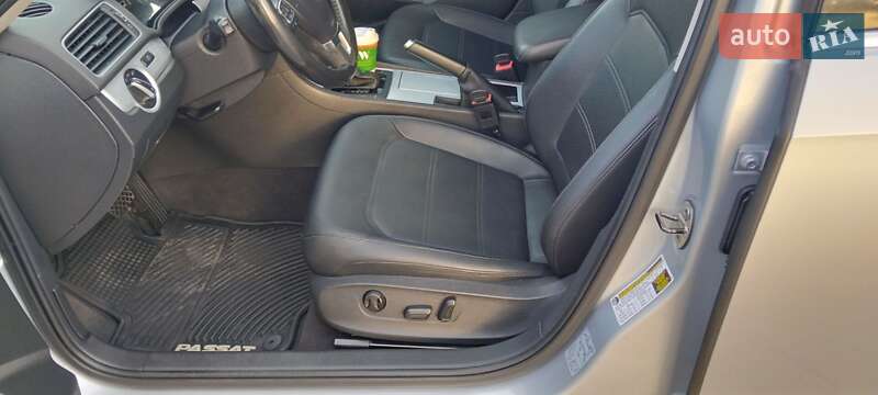 Седан Volkswagen Passat 2011 в Николаевке