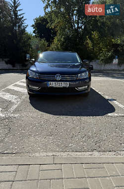 Седан Volkswagen Passat 2014 в Києві