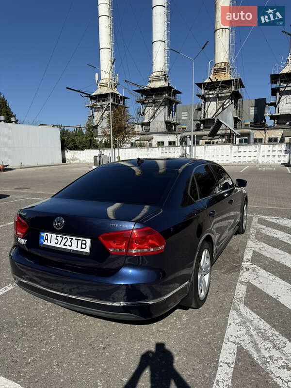 Седан Volkswagen Passat 2014 в Киеве