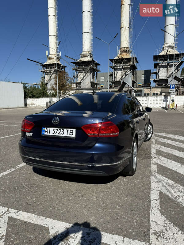 Седан Volkswagen Passat 2014 в Киеве