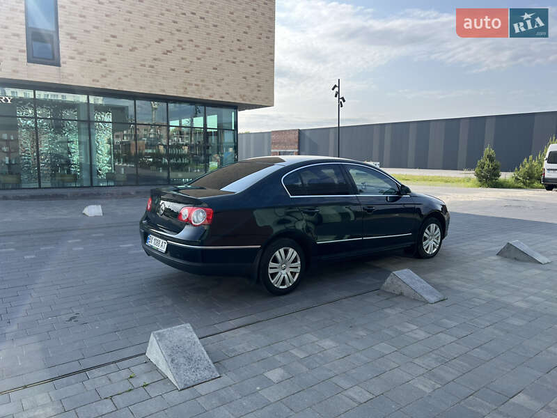 Седан Volkswagen Passat 2008 в Хмельницькому